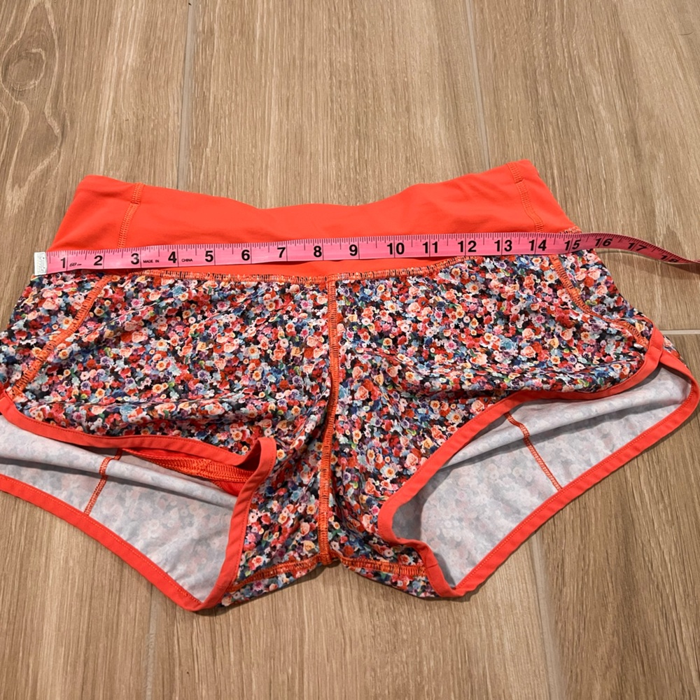 Lululemon Run: Speed Short *4 way stretch in Prism Petal Multi/ Atomic Red - Picture 6 of 7